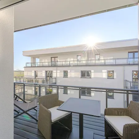 Kaeptenslounge - Ferienapartment Fuer Vier Personen Mit Westbalkon Und Komfortabler Ausstattung Apartment Wustrow (Fischland)